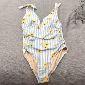 Old Navy, Size M || One Piece Swimsuit || Sunflowers & Stripes